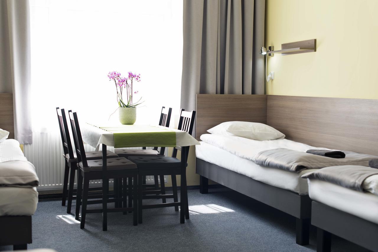 Hostel Azymut Września Екстериор снимка